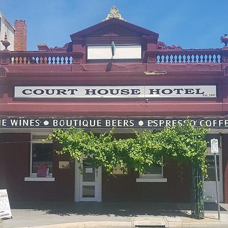 Courthouse Hotel อารารัต ภายนอก รูปภาพ