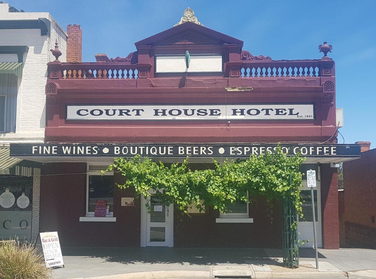 Courthouse Hotel อารารัต ภายนอก รูปภาพ